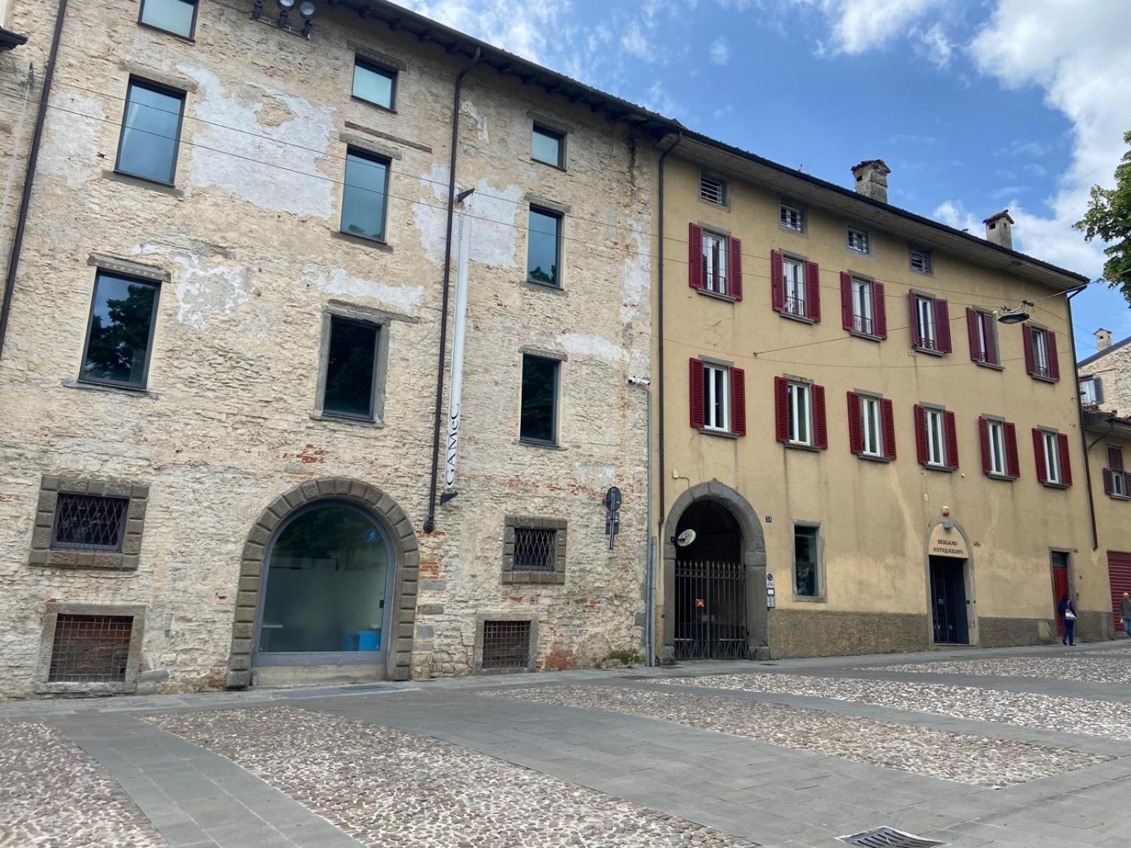 ベルガモNido Carrara - Immobili E Soluzioni Rentアパートメント エクステリア 写真